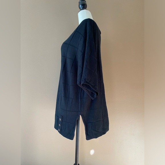 Loose fitting knit top - Picture 3 of 7